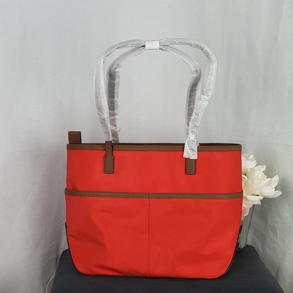 MIchael Kors Kempton Sangria Pocket Tote - Picture 4 of 8